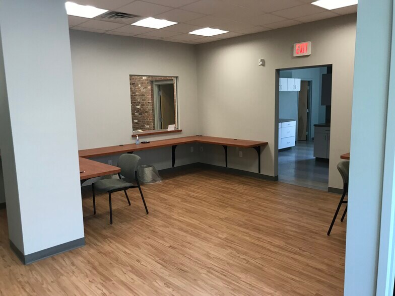More Photos Of 594 Great Rd, North Smithfield Medical For Lease