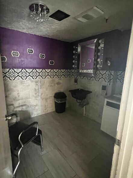 More Photos Of 2200 N Coltrane Rd, Oklahoma City Skilled Nursing Facility For Sale