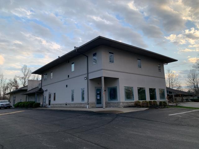 More Photos Of 171 Green Meadows Dr S, Lewis Center Office Residential For Sale