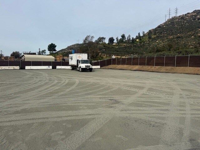 More Photos Of 15260 Willow Rd, Lakeside Contractor Storage Yard For Lease