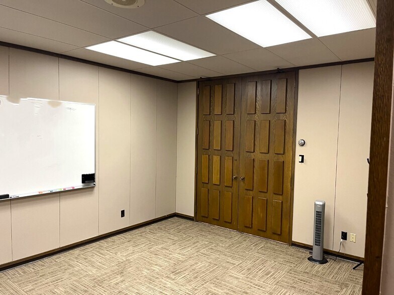 More Photos Of 36 W Beauregard Ave, San Angelo Office For Sale