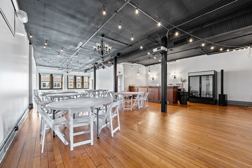 More Photos Of 144 W Liberty St, Wooster Office For Sale