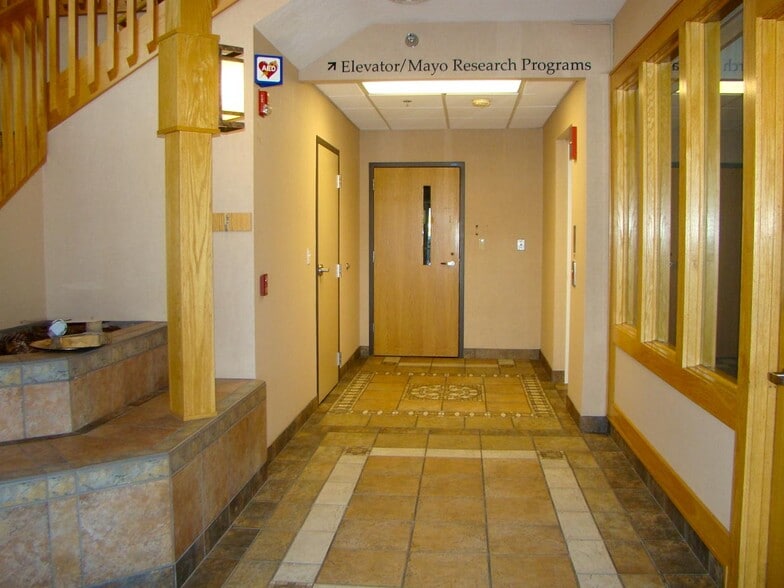 More Photos Of 112 7th St NE, Rochester Medical For Lease