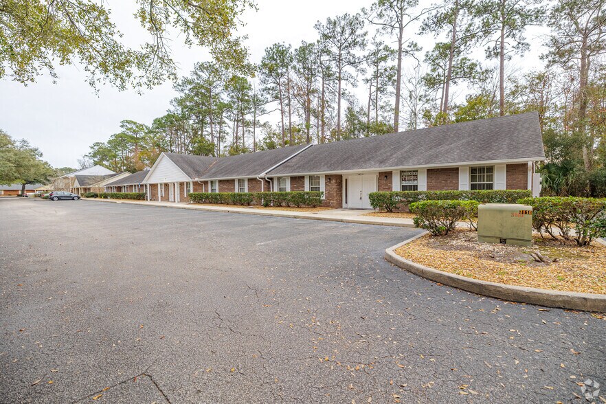 More Photos Of 3810 Williamsburg Park Blvd, Jacksonville Office For Sale