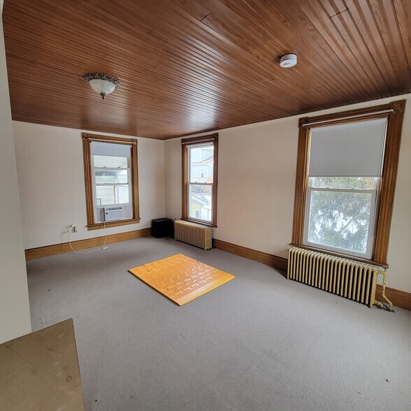 More Photos Of 5319 Route 9W, Newburgh Funeral Home For Sale