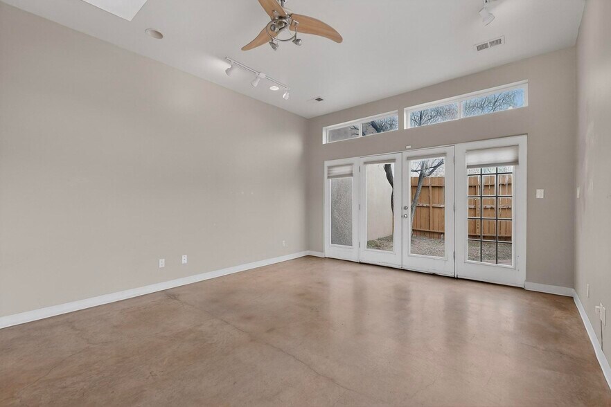 More Photos Of 501-505 14th St NW, Albuquerque Office Residential For Lease
