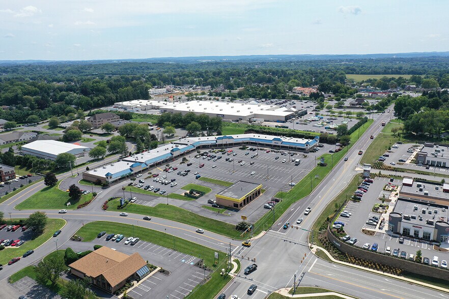 More Photos Of 101-165 Rohrerstown Rd, Lancaster Unknown For Lease