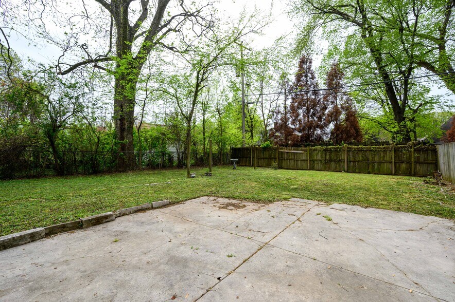 More Photos Of 2059 Oliver Ave, Memphis Multifamily For Sale