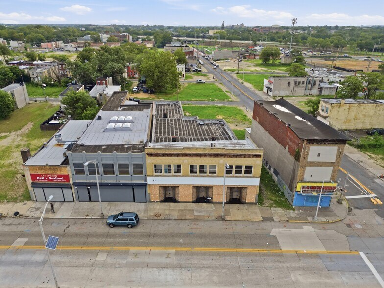 More Photos Of 1142-1148 Broadway, Camden Flex For Sale