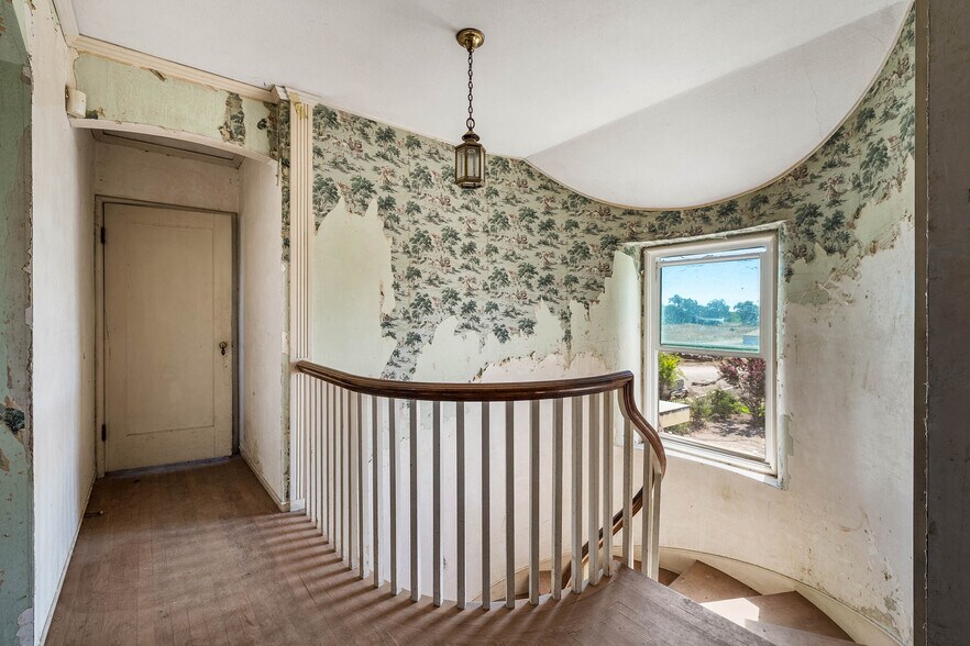 More Photos Of 743 College City Rd, Arbuckle Apartments For Sale