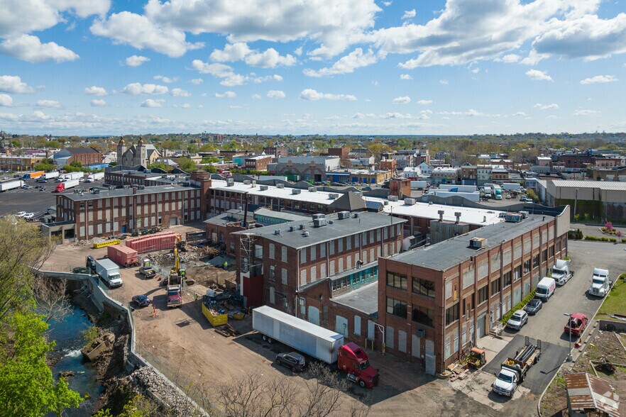 More Photos Of 220 Passaic St, Passaic Storefront For Lease