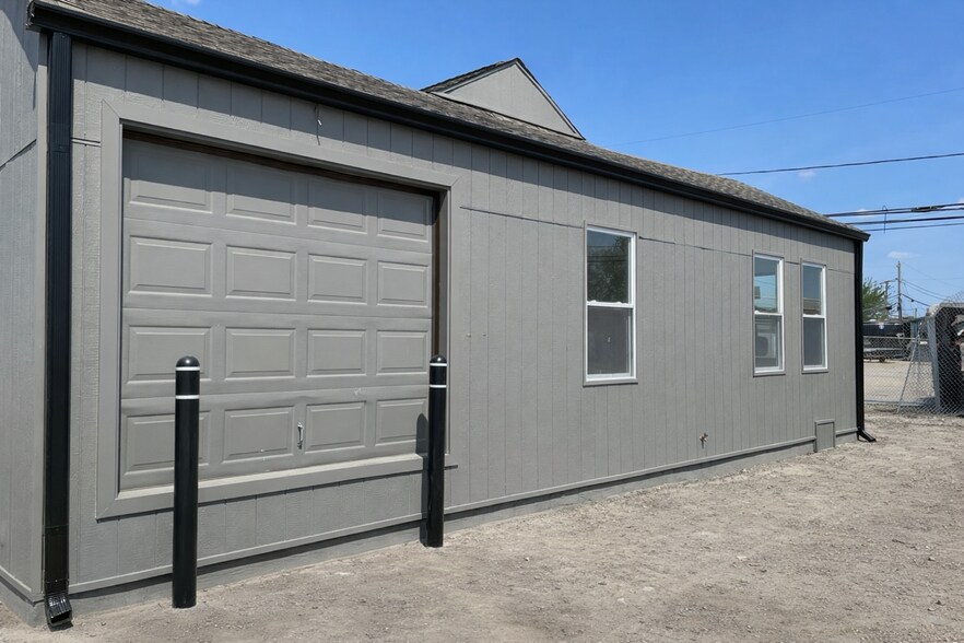 More Photos Of 241 Pennsylvania Ave, Virginia Beach Self Storage For Lease