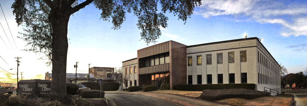 Primary Photo Of 719 W Front St, Tyler Office For Lease