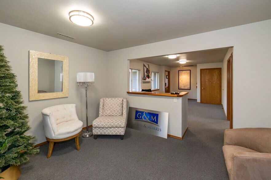 More Photos Of 104 Tremont Ave, Port Orchard Medical For Sale