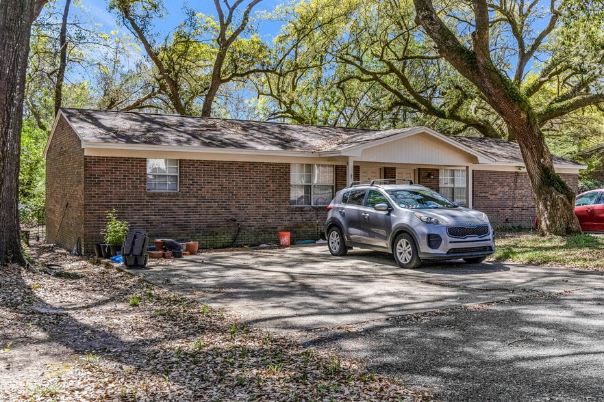 More Photos Of 8640 Jernigan Rd, Pensacola Apartments For Sale