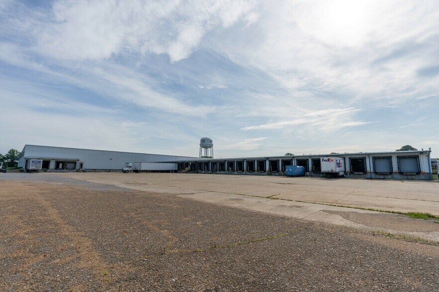 More Photos Of 555 Matthews Dr, Canton Warehouse For Sale