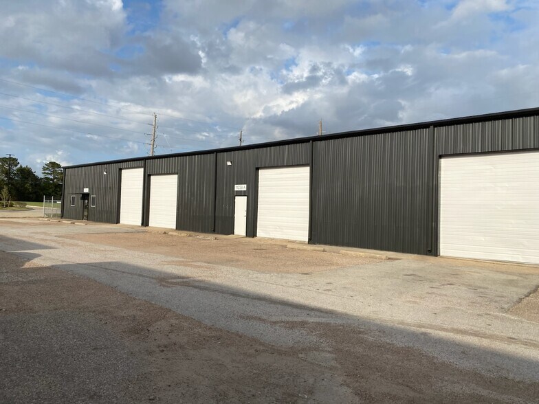 More Photos Of 11234 Timber Tech Ave, Tomball Unknown For Lease