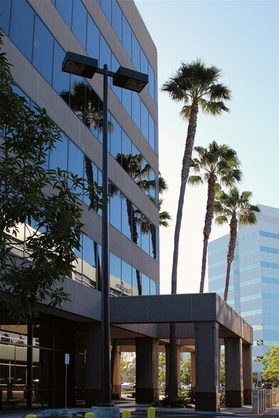 More Photos Of 1401 Dove St, Newport Beach Office For Lease