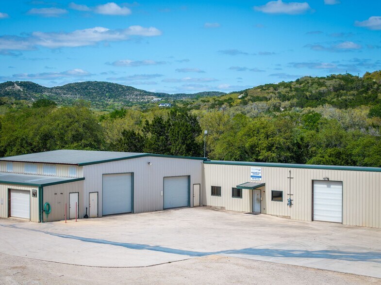 Primary Photo Of 180 Spring Mountain Dr, Canyon Lake Distribution For Sale