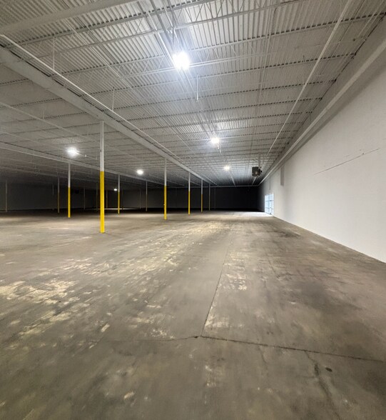 More Photos Of 4680 Caprice Dr, Middletown Industrial For Sale