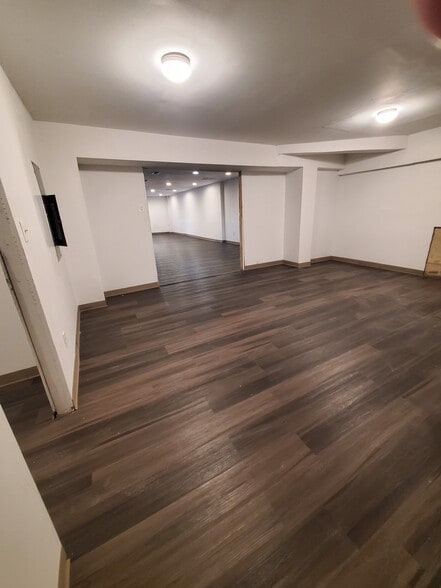 More Photos Of 4926 Marlboro Pike, Capitol Heights General Retail For Lease