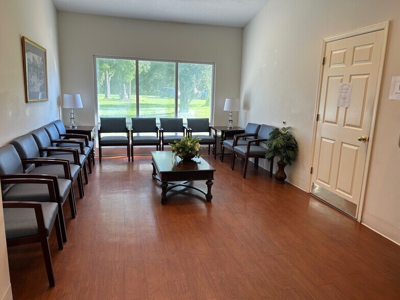 More Photos Of 1283 SW Sr-47, Lake City Medical For Lease