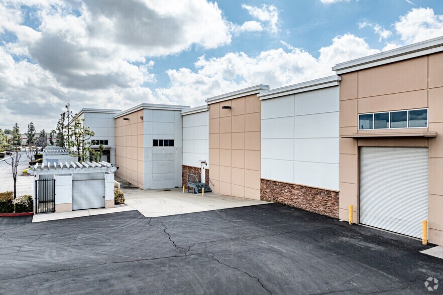 More Photos Of 11530-11570 4th St, Rancho Cucamonga Unknown For Lease