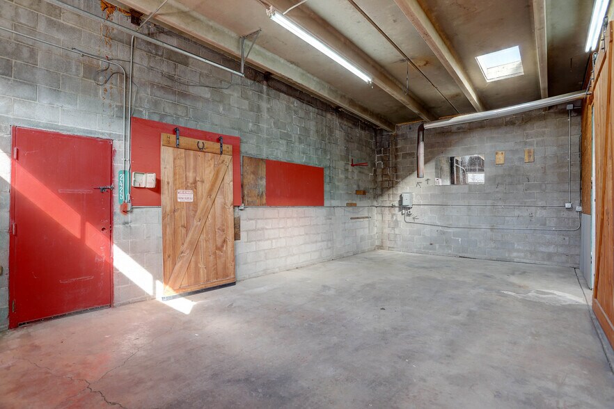 More Photos Of 2425-2427 Busch Ave, Colorado Springs Industrial For Sale