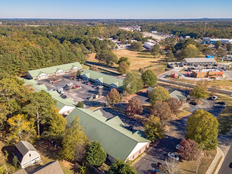 More Photos Of 131 Lee Byrd Rd, Loganville Office For Sale