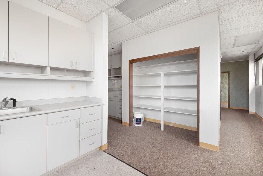 More Photos Of 6600 Mercy Ct, Fair Oaks Medical For Sale