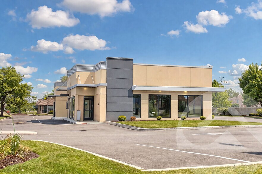 Primary Photo Of 14204 W 7 Mile Rd, Detroit Fast Food For Sale