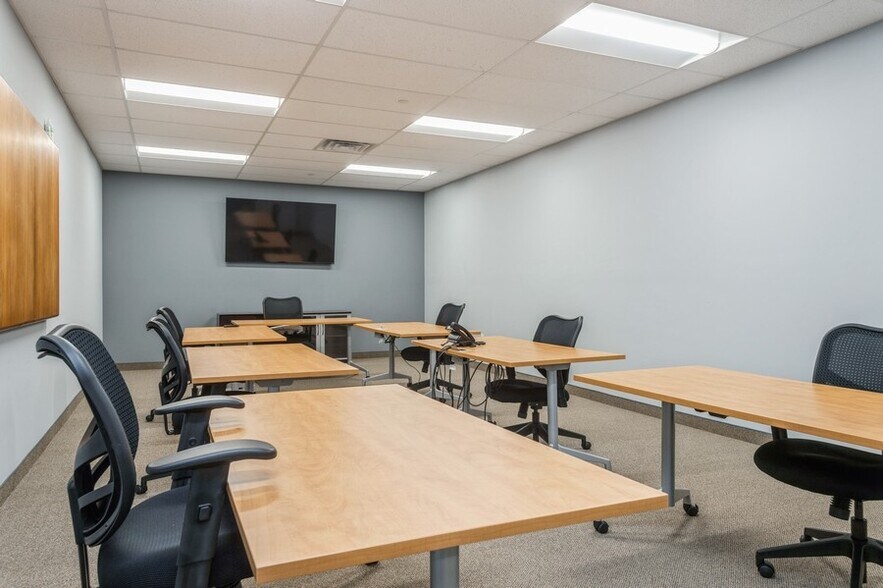 More Photos Of 46-56 E Main St, Somerville Office For Lease