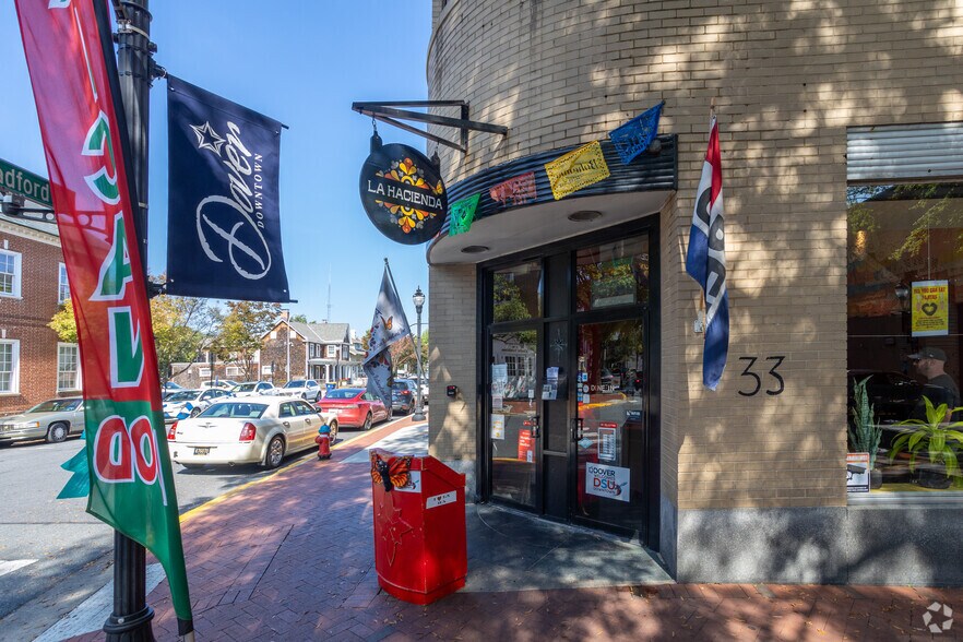 More Photos Of 31-33 W Loockerman St, Dover Office For Sale