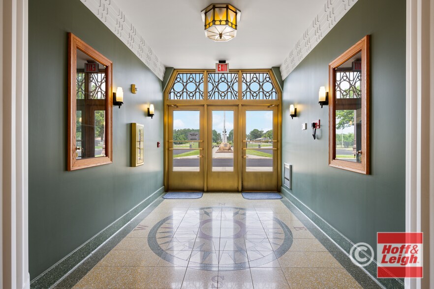 More Photos Of 1800 Triplett Blvd, Akron Restaurant For Sale