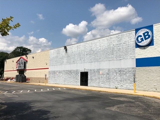 More Photos Of 7940-7992 Crain Hwy, Glen Burnie Unknown For Lease