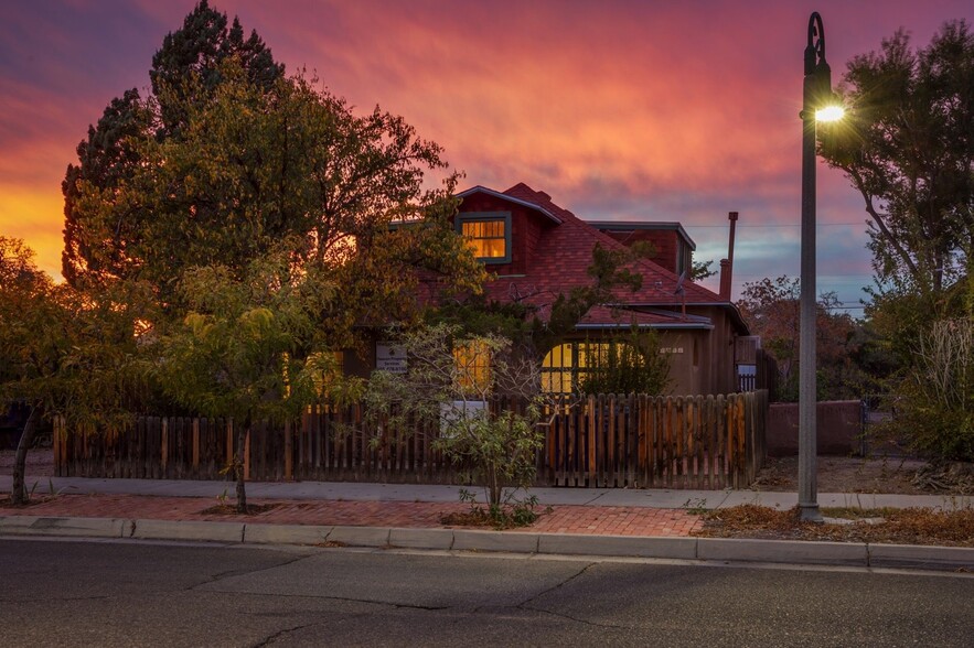 Primary Photo Of 705 12th St NW, Albuquerque Apartments For Sale