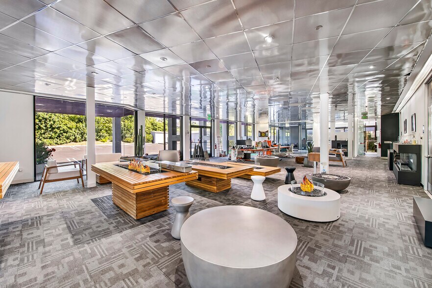 More Photos Of 5875 Green Valley Cir, Culver City Loft Creative Space For Lease