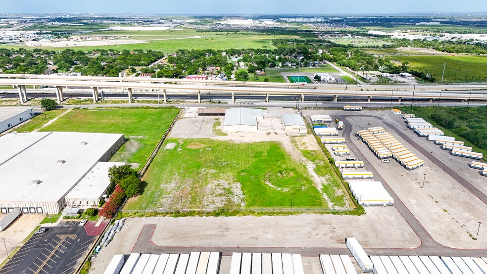 More Photos Of 9415 NE Loop 410, San Antonio Distribution For Lease