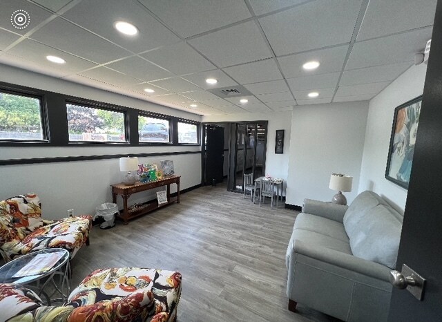 More Photos Of 1600 Kingsway Ct, Trenton Medical For Sale