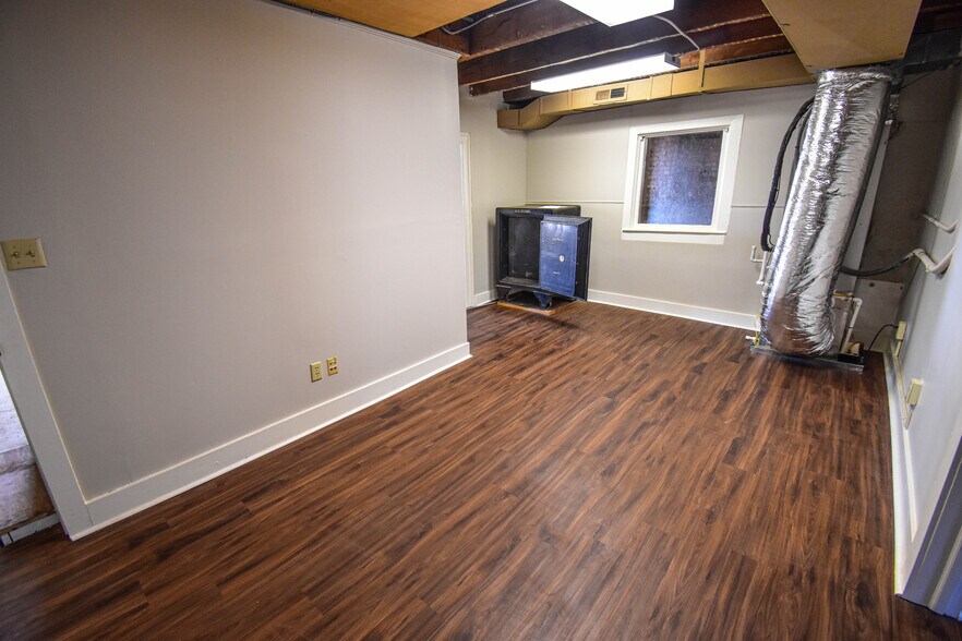 More Photos Of 2606 8th St, Tuscaloosa Office For Sale