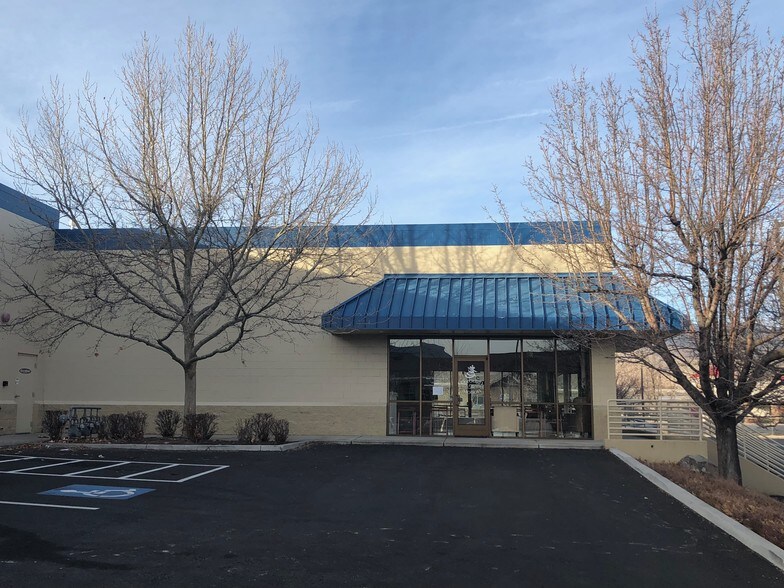 More Photos Of 80 E Patriot Blvd, Reno Freestanding For Lease