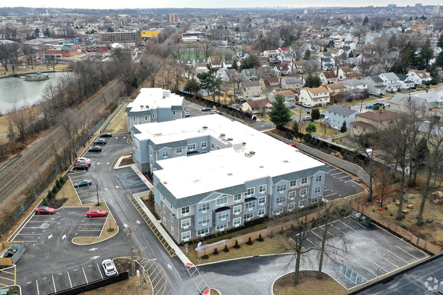 More Photos Of 200-202 Schley St, Garfield Apartments For Sale