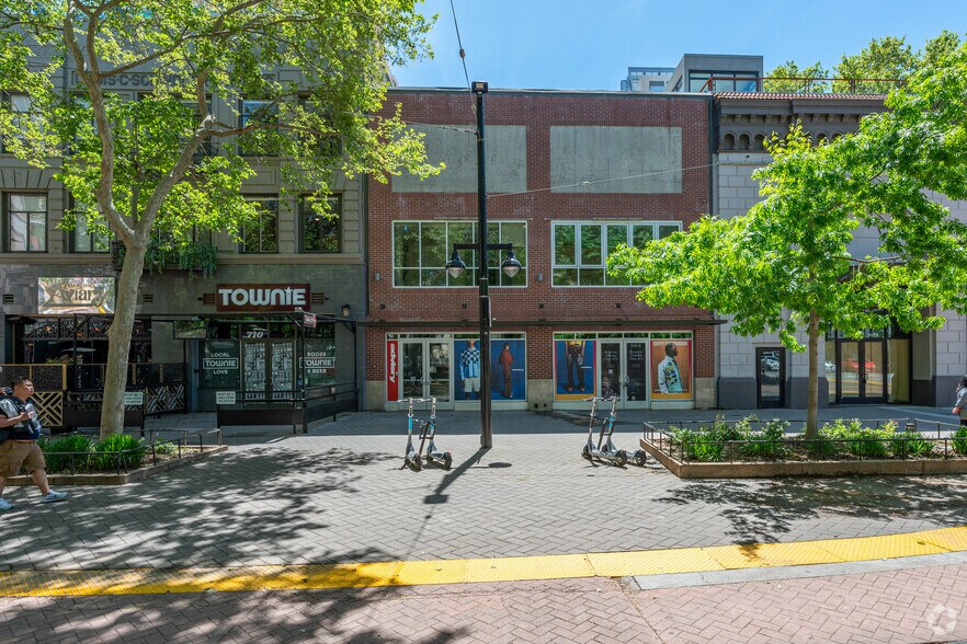 More Photos Of 700-730 K St, Sacramento Storefront For Lease