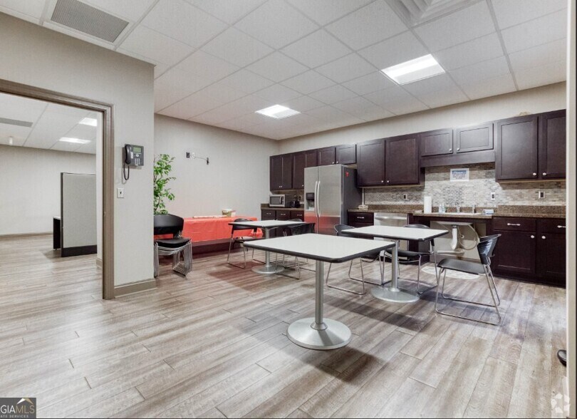 More Photos Of 1958 Youth Monroe Rd, Monroe Medical For Sale