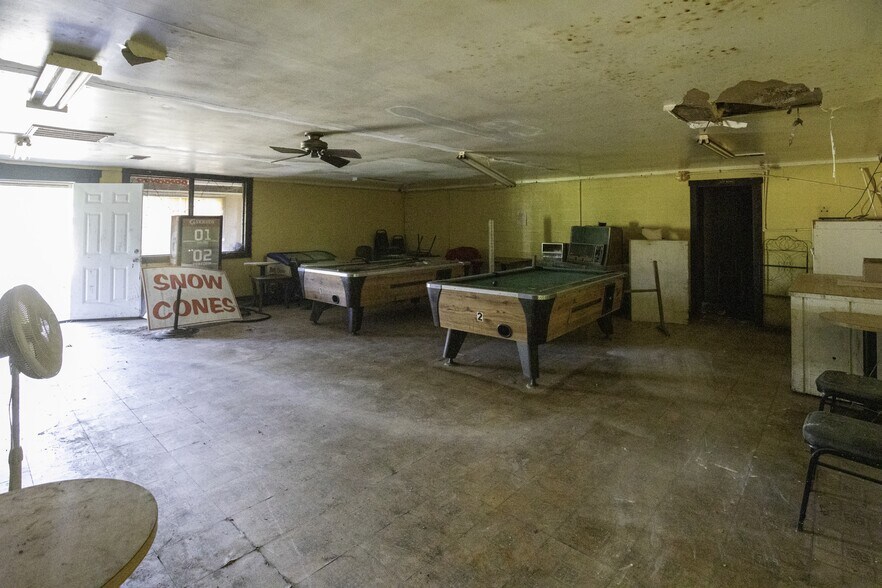 More Photos Of 41 County Road 115, Abbeville Flex For Sale
