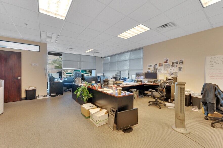 More Photos Of 1859-1863 Whitney Mesa Dr, Henderson Flex For Sale