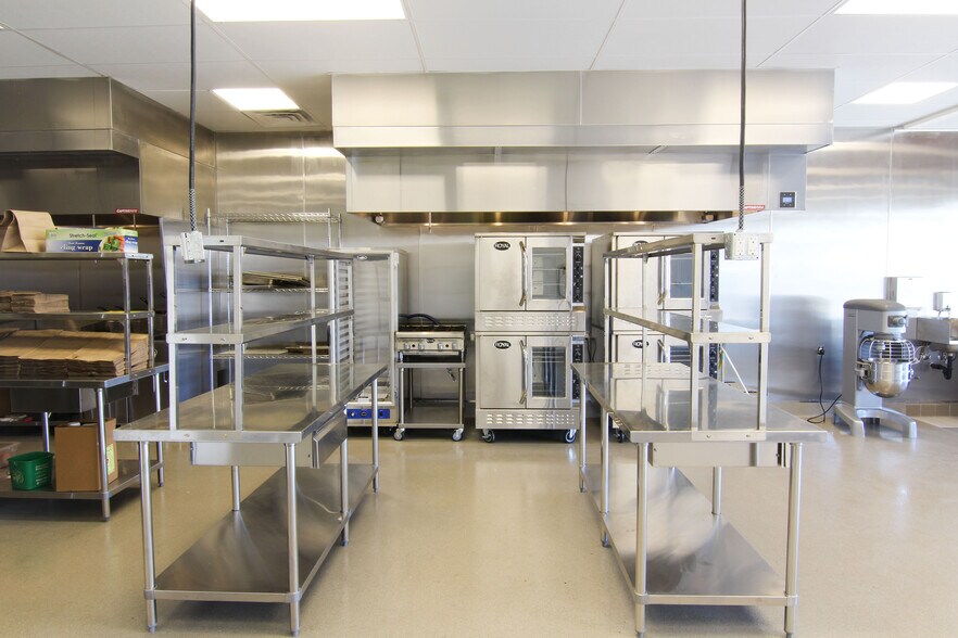 More Photos Of 4810 Vineland Ave, North Hollywood Fast Food For Sale