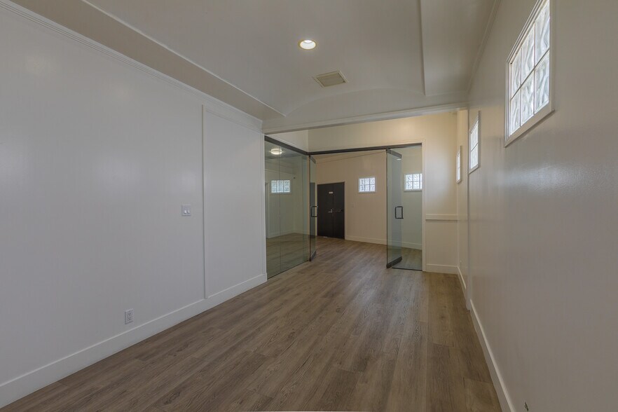 More Photos Of 1544 Anaheim St, Harbor City Storefront Retail Residential For Sale