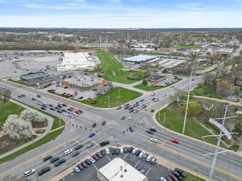 More Photos Of 2427-2443 Ridge Rd, Highland Unknown For Lease