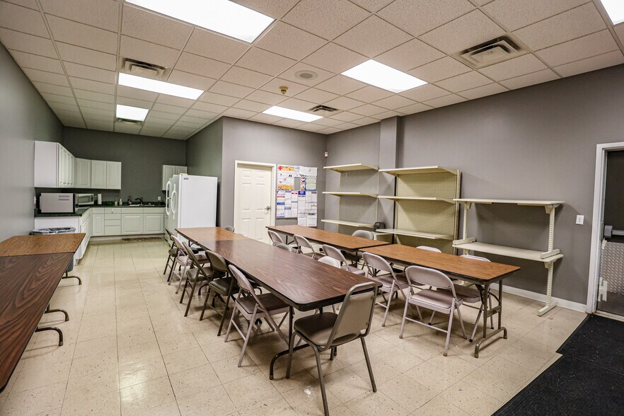 More Photos Of , Paducah Unknown For Sale